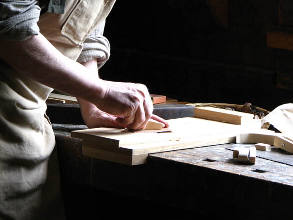 Ofrecemos un servicio de <strong>carpintería  de madera y ebanistería en Premià de Dalt</strong> adaptado a las necesidades del <strong>cliente</strong>.